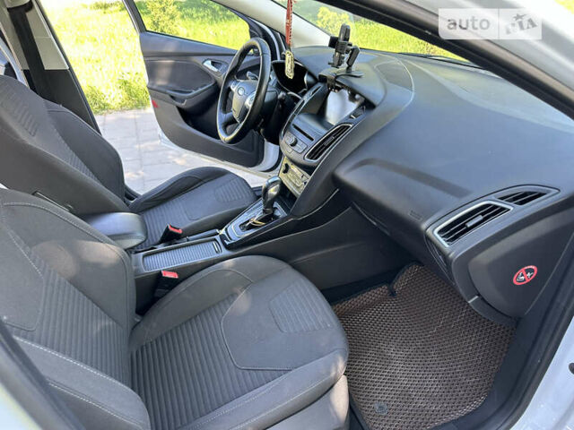 Белый Форд Фокус, объемом двигателя 0 л и пробегом 70 тыс. км за 7250 $, фото 27 на Automoto.ua