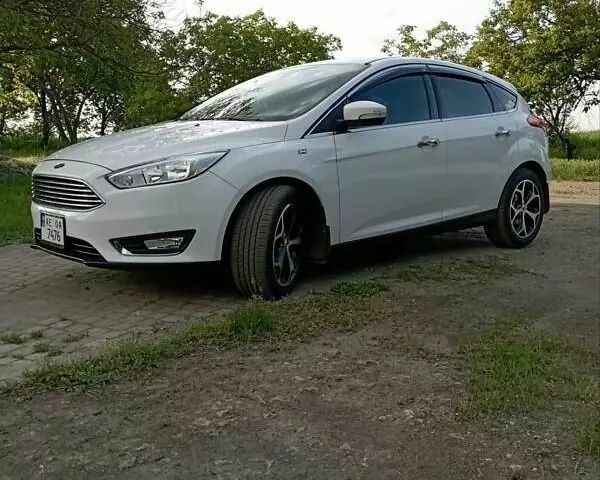 Білий Форд Фокус, об'ємом двигуна 2 л та пробігом 186 тис. км за 4350 $, фото 2 на Automoto.ua