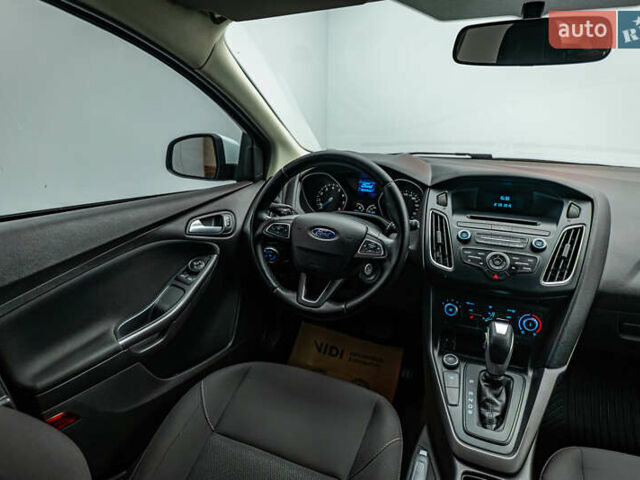 Білий Форд Фокус, об'ємом двигуна 1 л та пробігом 88 тис. км за 9788 $, фото 10 на Automoto.ua