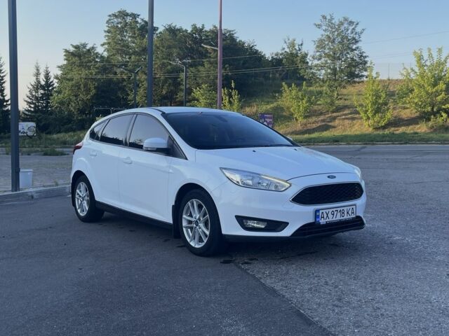 Белый Форд Фокус, объемом двигателя 1 л и пробегом 185 тыс. км за 6800 $, фото 2 на Automoto.ua