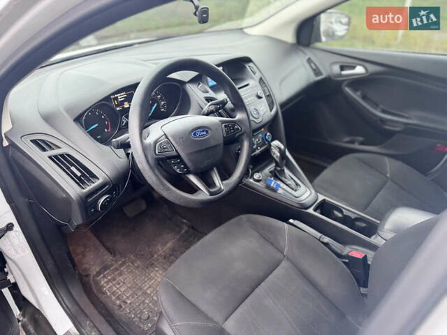 Белый Форд Фокус, объемом двигателя 2 л и пробегом 160 тыс. км за 3200 $, фото 16 на Automoto.ua