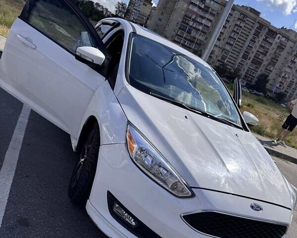 Форд Фокус 2015 у Києві на Automoto.ua Білий Форд Фокус, об'ємом двигуна 2 л та пробігом 98 тис. км за 8900 $, фото 2 на Automoto.ua
