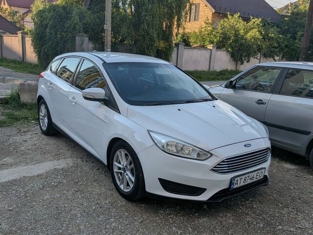 Белый Форд Фокус, объемом двигателя 2 л и пробегом 226 тыс. км за 7300 $, фото 3 на Automoto.ua