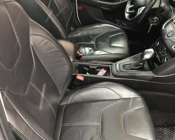 Білий Форд Фокус, об'ємом двигуна 2 л та пробігом 176 тис. км за 7800 $, фото 37 на Automoto.ua