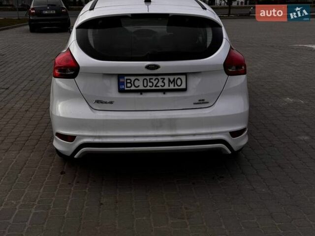 Белый Форд Фокус, объемом двигателя 2 л и пробегом 113 тыс. км за 6999 $, фото 10 на Automoto.ua
