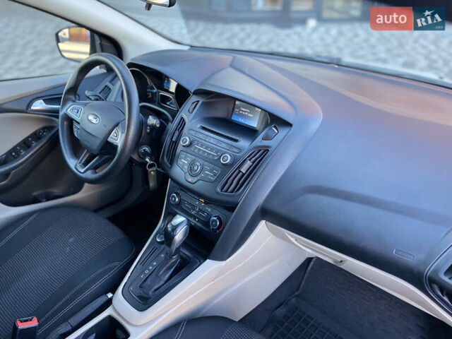 Білий Форд Фокус, об'ємом двигуна 2 л та пробігом 163 тис. км за 8300 $, фото 11 на Automoto.ua