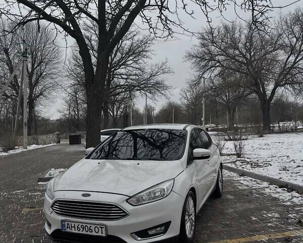 Білий Форд Фокус, об'ємом двигуна 2 л та пробігом 142 тис. км за 8200 $, фото 1 на Automoto.ua
