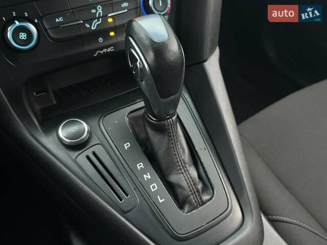 Белый Форд Фокус, объемом двигателя 2 л и пробегом 194 тыс. км за 7700 $, фото 17 на Automoto.ua