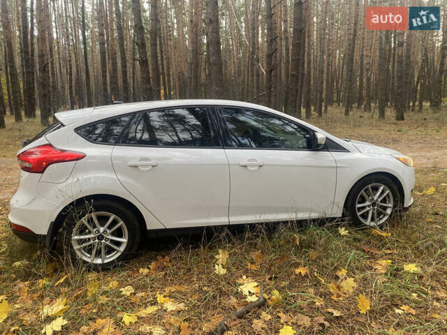Белый Форд Фокус, объемом двигателя 2 л и пробегом 248 тыс. км за 7100 $, фото 18 на Automoto.ua