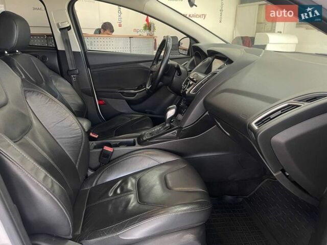 Білий Форд Фокус, об'ємом двигуна 2 л та пробігом 200 тис. км за 7990 $, фото 24 на Automoto.ua