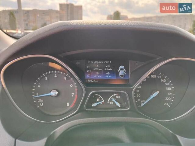 Белый Форд Фокус, объемом двигателя 1 л и пробегом 69 тыс. км за 8399 $, фото 19 на Automoto.ua