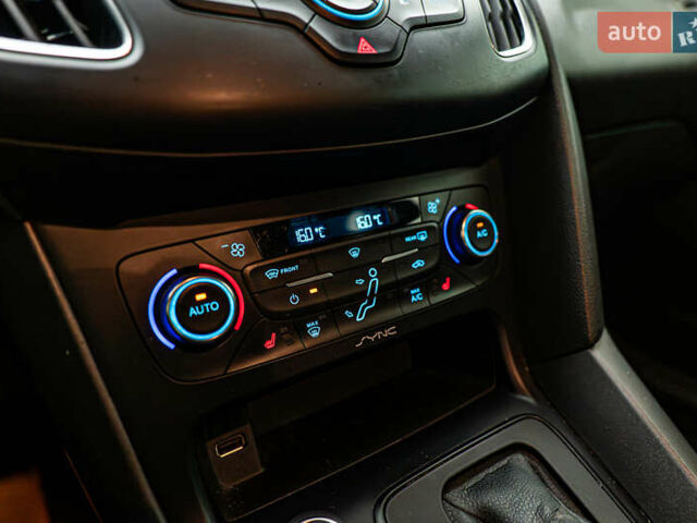 Белый Форд Фокус, объемом двигателя 1 л и пробегом 80 тыс. км за 10367 $, фото 14 на Automoto.ua