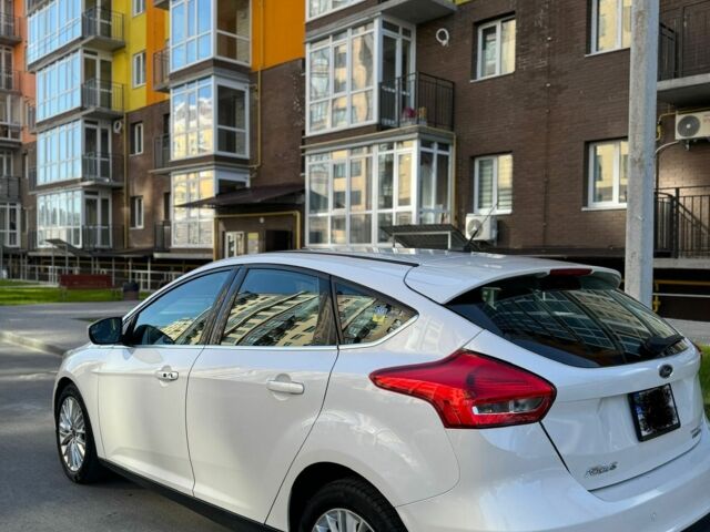 Белый Форд Фокус, объемом двигателя 2 л и пробегом 220 тыс. км за 7236 $, фото 4 на Automoto.ua