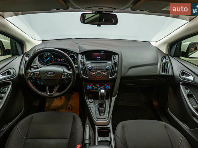 Белый Форд Фокус, объемом двигателя 1 л и пробегом 80 тыс. км за 10367 $, фото 9 на Automoto.ua