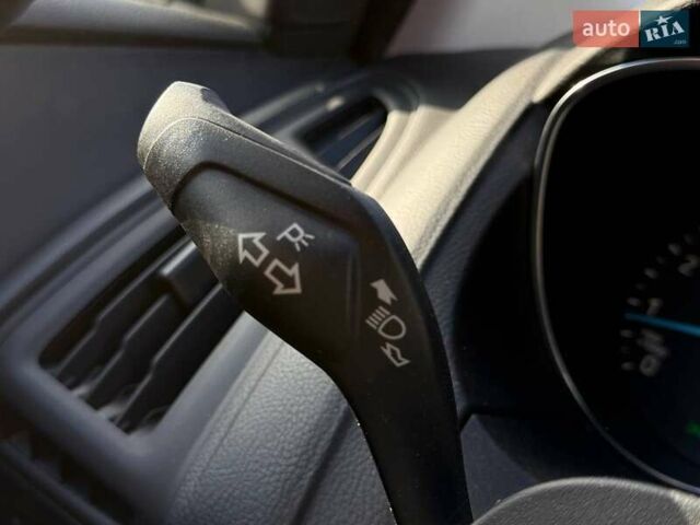 Белый Форд Фокус, объемом двигателя 1 л и пробегом 150 тыс. км за 8290 $, фото 23 на Automoto.ua