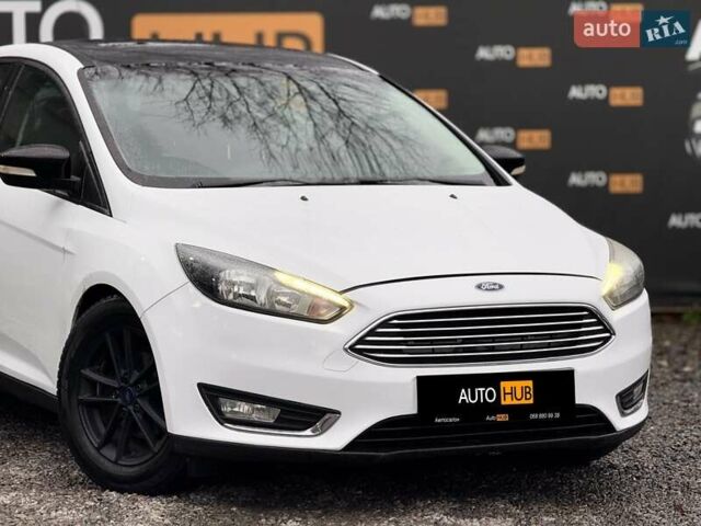 Белый Форд Фокус, объемом двигателя 2 л и пробегом 194 тыс. км за 7700 $, фото 1 на Automoto.ua