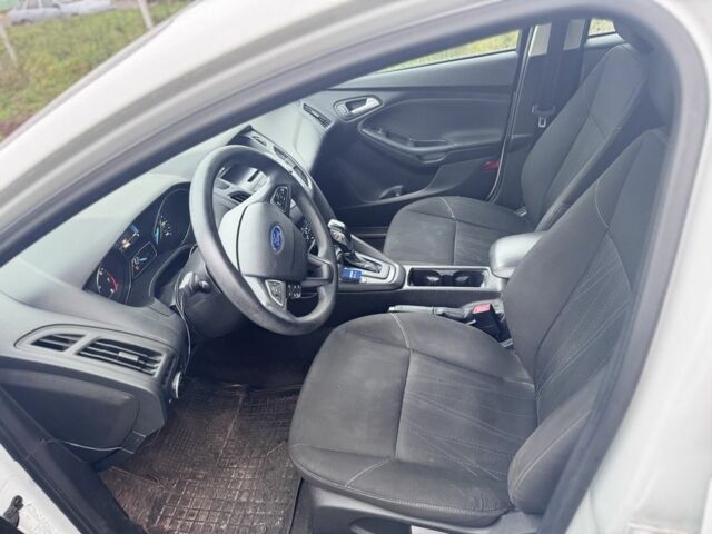 Белый Форд Фокус, объемом двигателя 2 л и пробегом 160 тыс. км за 3200 $, фото 8 на Automoto.ua