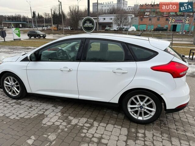 Білий Форд Фокус, об'ємом двигуна 2 л та пробігом 150 тис. км за 8600 $, фото 3 на Automoto.ua