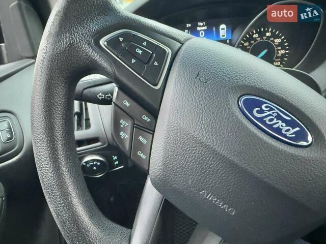 Белый Форд Фокус, объемом двигателя 2 л и пробегом 194 тыс. км за 7700 $, фото 18 на Automoto.ua