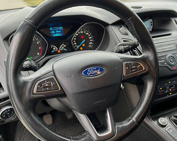 Белый Форд Фокус, объемом двигателя 1 л и пробегом 213 тыс. км за 6200 $, фото 19 на Automoto.ua