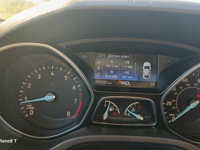 Білий Форд Фокус, об'ємом двигуна 2 л та пробігом 201 тис. км за 8000 $, фото 6 на Automoto.ua