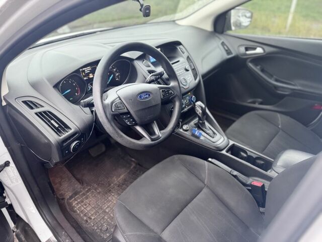 Белый Форд Фокус, объемом двигателя 2 л и пробегом 160 тыс. км за 3200 $, фото 16 на Automoto.ua