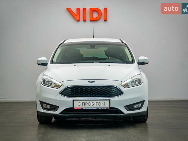 Белый Форд Фокус, объемом двигателя 1 л и пробегом 80 тыс. км за 10367 $, фото 4 на Automoto.ua
