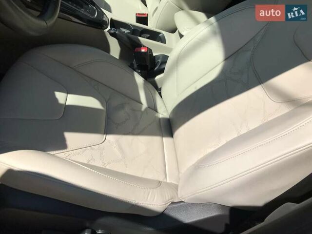 Белый Форд Фокус, объемом двигателя 0 л и пробегом 32 тыс. км за 8900 $, фото 13 на Automoto.ua