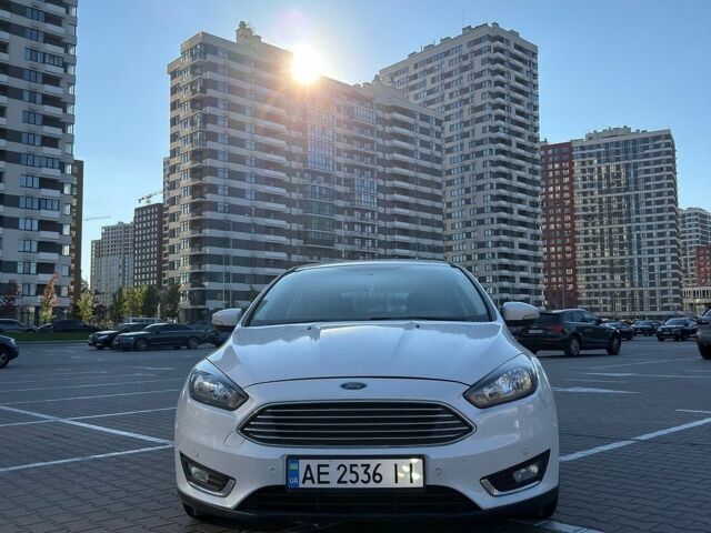 Белый Форд Фокус, объемом двигателя 2 л и пробегом 154 тыс. км за 9900 $, фото 2 на Automoto.ua