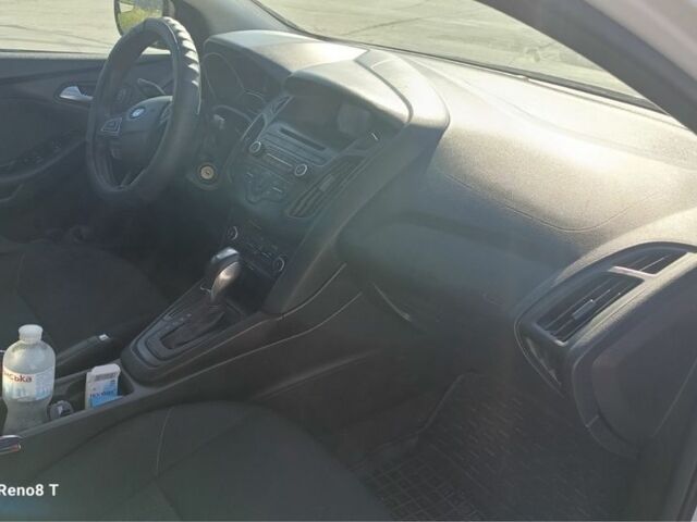 Белый Форд Фокус, объемом двигателя 2 л и пробегом 207 тыс. км за 7700 $, фото 3 на Automoto.ua