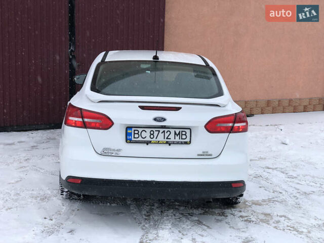 Білий Форд Фокус, об'ємом двигуна 2 л та пробігом 176 тис. км за 7800 $, фото 31 на Automoto.ua