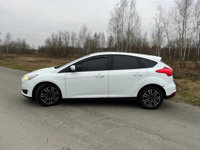 Білий Форд Фокус, об'ємом двигуна 1 л та пробігом 213 тис. км за 6200 $, фото 5 на Automoto.ua