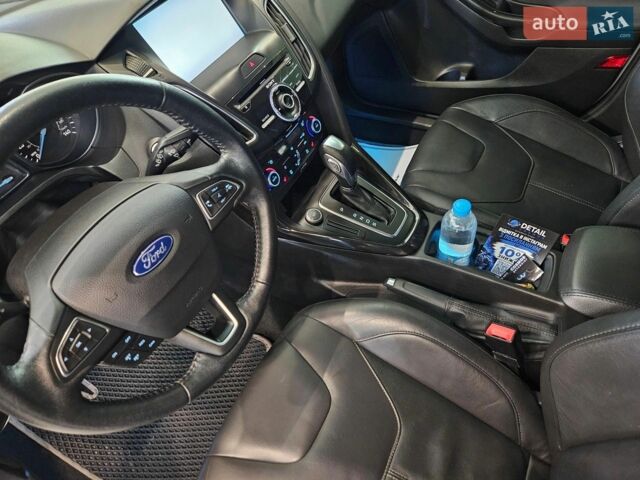 Білий Форд Фокус, об'ємом двигуна 2 л та пробігом 189 тис. км за 9300 $, фото 6 на Automoto.ua