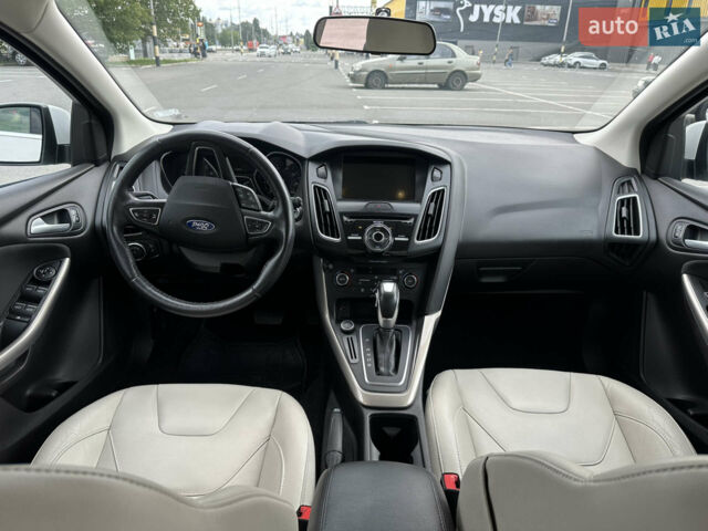 Білий Форд Фокус, об'ємом двигуна 2.02 л та пробігом 141 тис. км за 9400 $, фото 6 на Automoto.ua