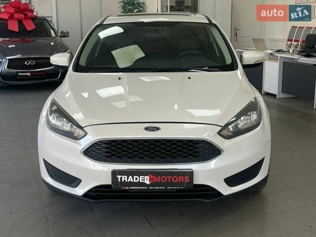Білий Форд Фокус, об'ємом двигуна 2 л та пробігом 200 тис. км за 7990 $, фото 3 на Automoto.ua