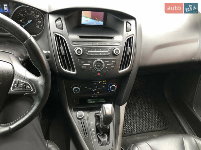 Білий Форд Фокус, об'ємом двигуна 2 л та пробігом 176 тис. км за 7800 $, фото 29 на Automoto.ua