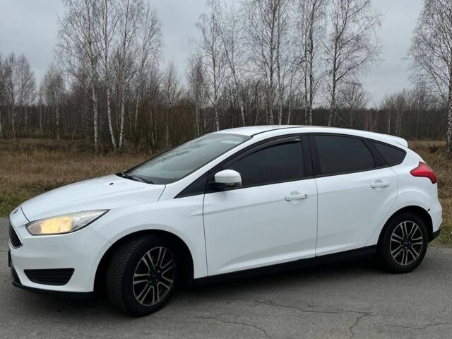 Білий Форд Фокус, об'ємом двигуна 1 л та пробігом 213 тис. км за 6200 $, фото 1 на Automoto.ua