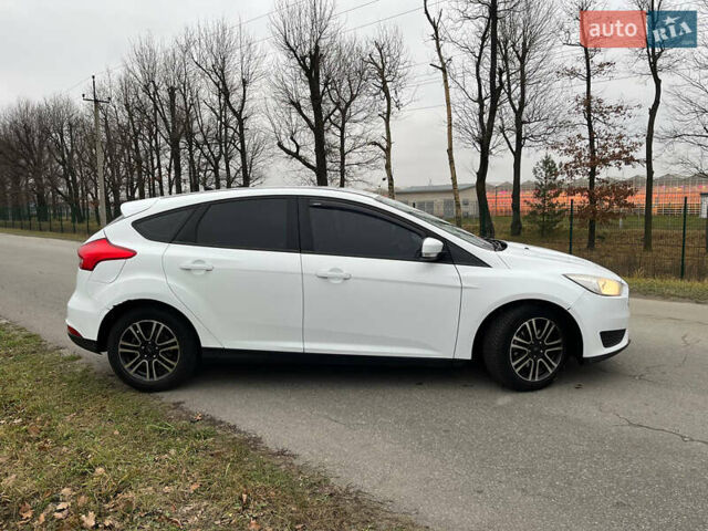 Белый Форд Фокус, объемом двигателя 1 л и пробегом 213 тыс. км за 6200 $, фото 9 на Automoto.ua