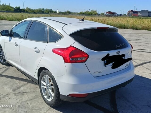 Білий Форд Фокус, об'ємом двигуна 2 л та пробігом 201 тис. км за 8000 $, фото 1 на Automoto.ua