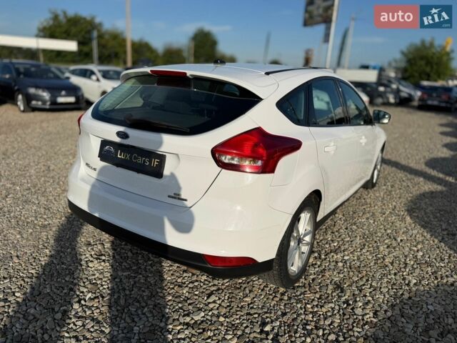 Белый Форд Фокус, объемом двигателя 2 л и пробегом 227 тыс. км за 7999 $, фото 12 на Automoto.ua