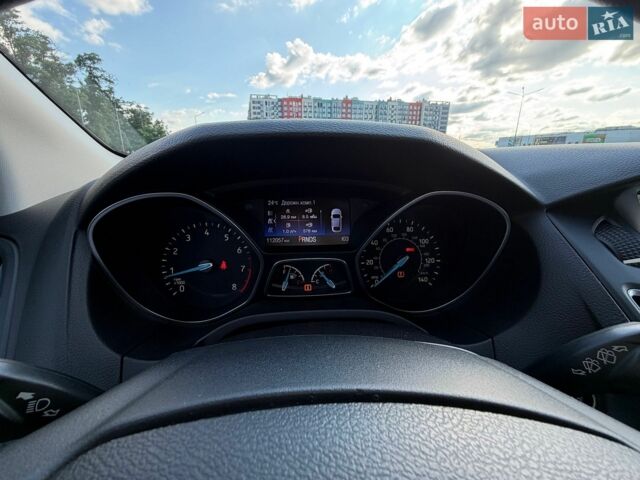 Белый Форд Фокус, объемом двигателя 2 л и пробегом 112 тыс. км за 8900 $, фото 1 на Automoto.ua