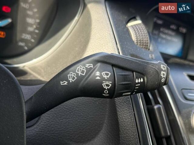 Белый Форд Фокус, объемом двигателя 1 л и пробегом 150 тыс. км за 8290 $, фото 22 на Automoto.ua