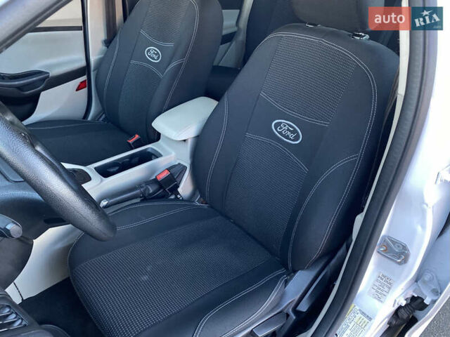 Білий Форд Фокус, об'ємом двигуна 2 л та пробігом 163 тис. км за 8550 $, фото 16 на Automoto.ua