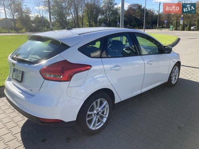 Белый Форд Фокус, объемом двигателя 2 л и пробегом 173 тыс. км за 8400 $, фото 5 на Automoto.ua