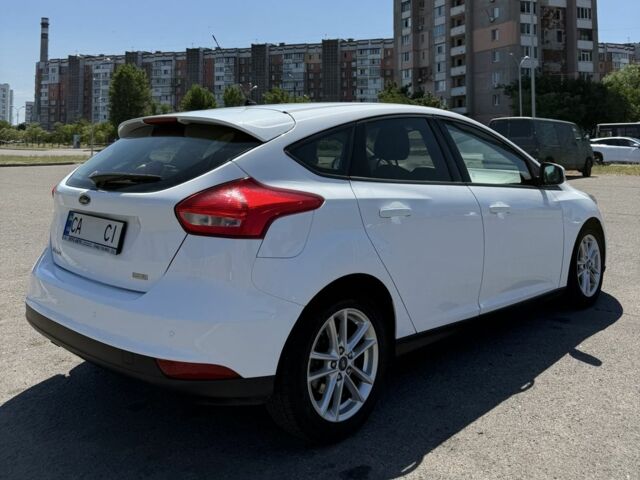 Білий Форд Фокус, об'ємом двигуна 1 л та пробігом 127 тис. км за 7500 $, фото 1 на Automoto.ua