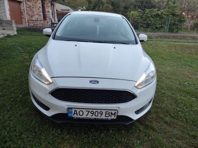 Белый Форд Фокус, объемом двигателя 1 л и пробегом 124 тыс. км за 8100 $, фото 2 на Automoto.ua