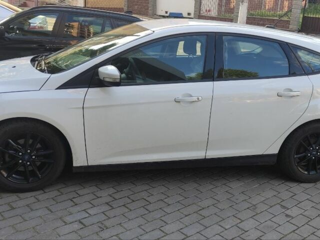 Белый Форд Фокус, объемом двигателя 2 л и пробегом 148 тыс. км за 8200 $, фото 3 на Automoto.ua