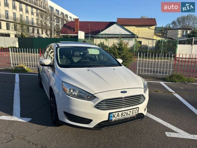 Белый Форд Фокус, объемом двигателя 2 л и пробегом 166 тыс. км за 8700 $, фото 1 на Automoto.ua