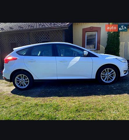 Білий Форд Фокус, об'ємом двигуна 1 л та пробігом 17700 тис. км за 7190 $, фото 13 на Automoto.ua