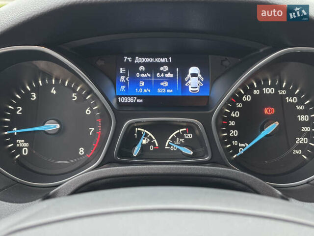 Форд Фокус 2016 в Ирпене на Automoto.ua Белый Форд Фокус, объемом двигателя 1 л и пробегом 109 тыс. км за 8000 $, фото 18 на Automoto.ua